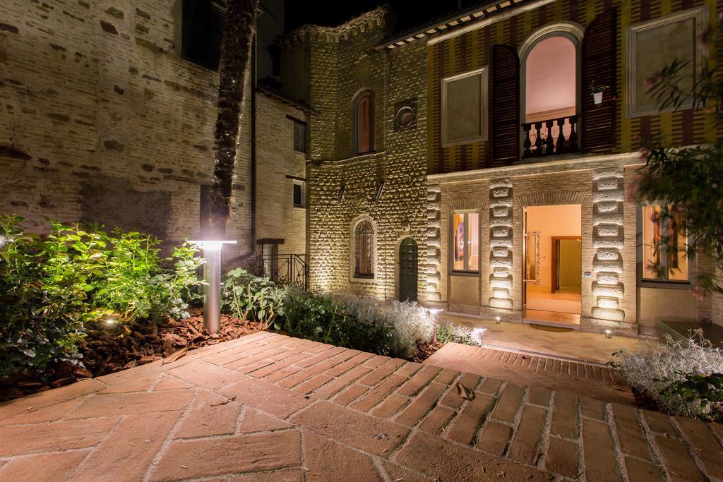 Palazzo Gentili Leilighet San Severino Marche Eksteriør bilde