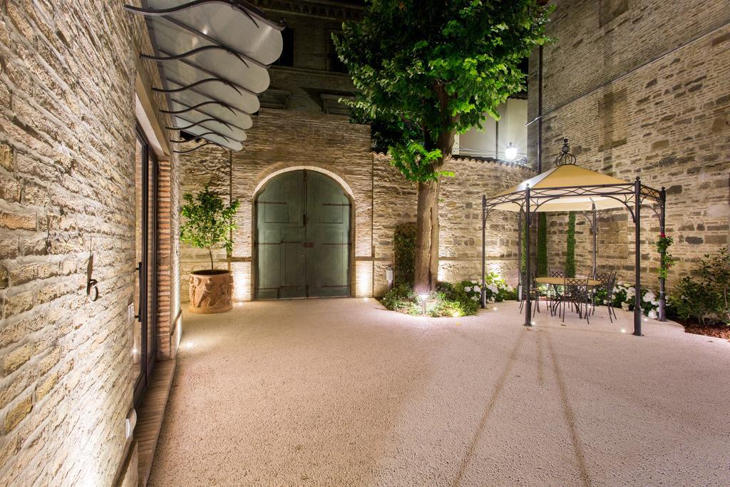 Palazzo Gentili Leilighet San Severino Marche Eksteriør bilde