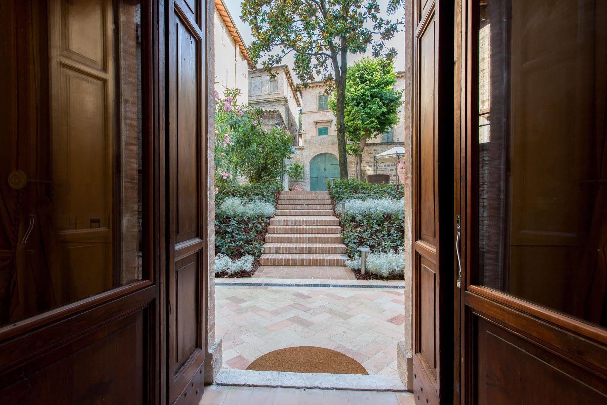 Palazzo Gentili Leilighet San Severino Marche Eksteriør bilde