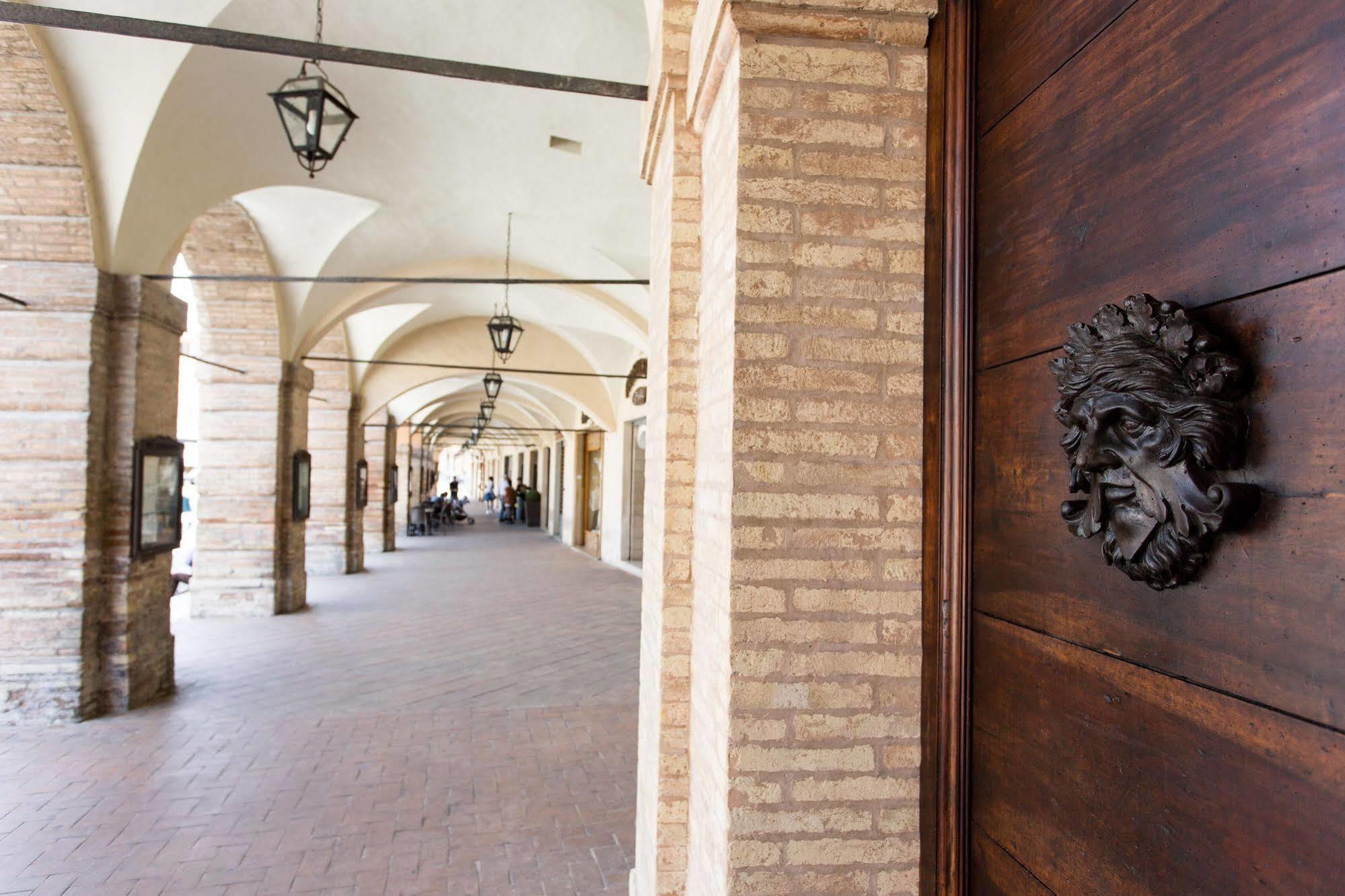 Palazzo Gentili Leilighet San Severino Marche Eksteriør bilde