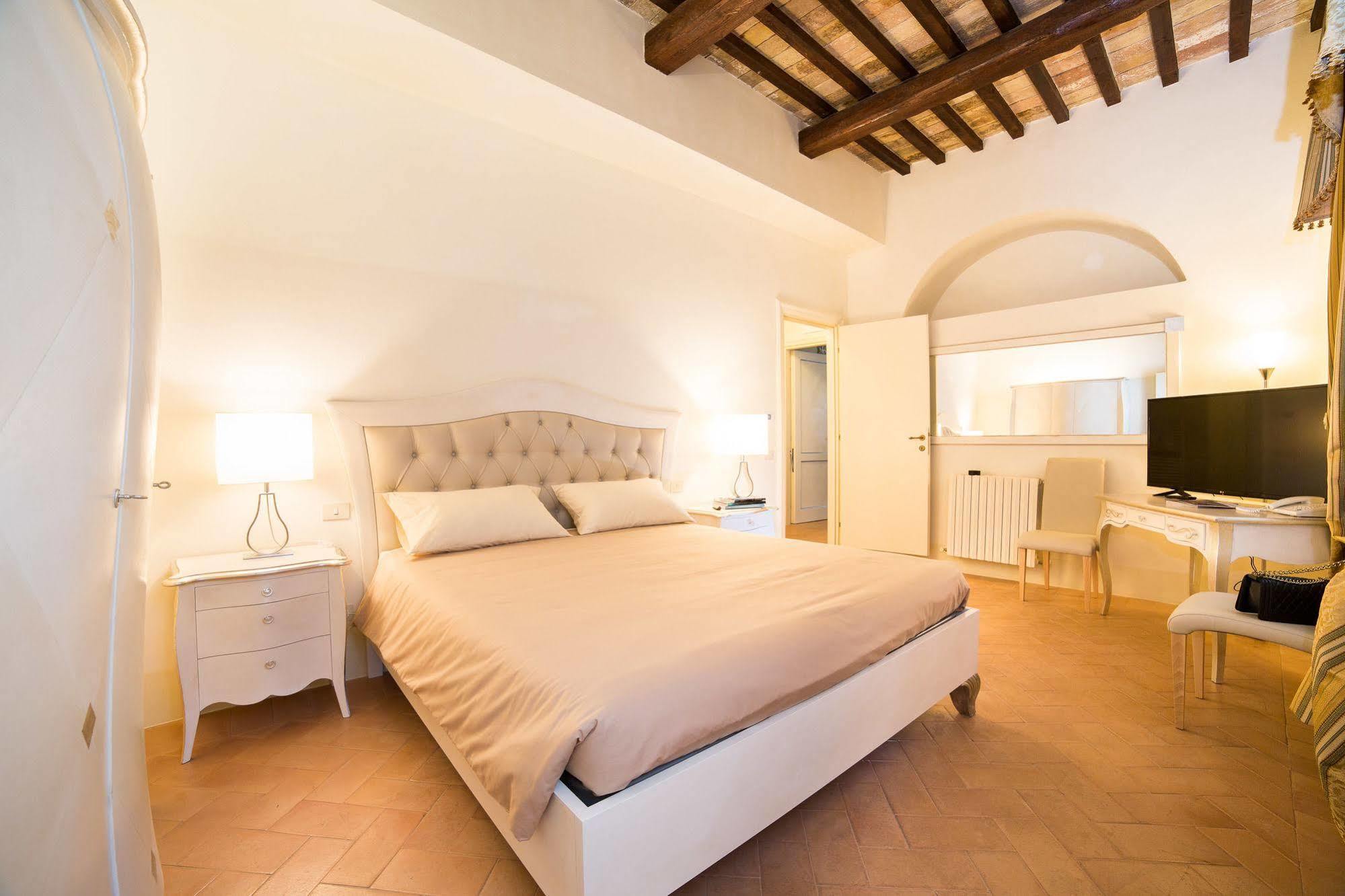 Palazzo Gentili Leilighet San Severino Marche Eksteriør bilde